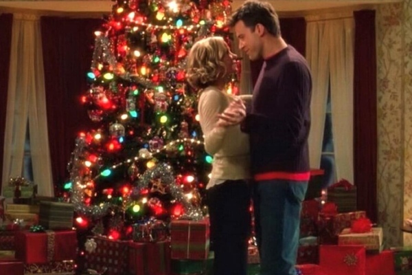 Пережить Рождество елка в фильме