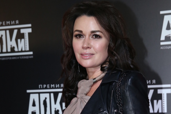 актеры одной роли заворотнюк