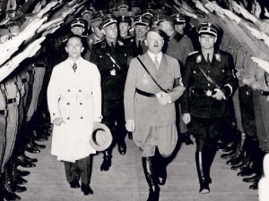 10 документальных фильмов о личности и преступлениях Адольфа Гитлера