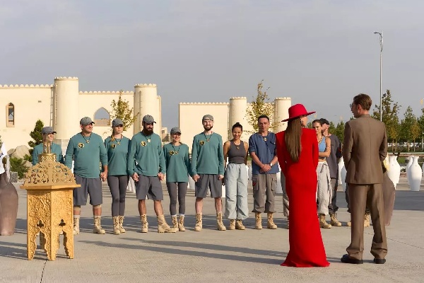 отель в шоу выжить в самарканде