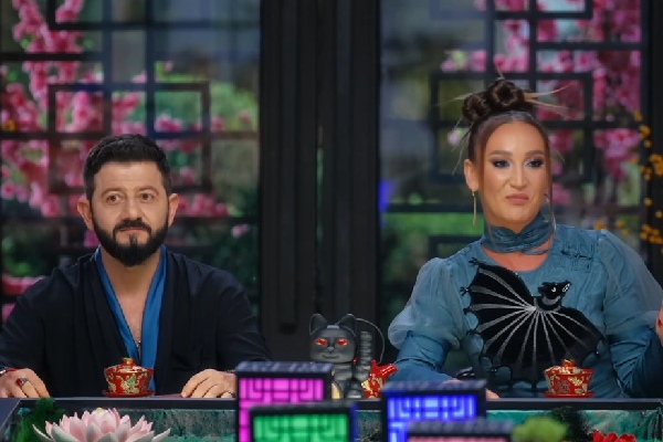 сокровища императора ведущие