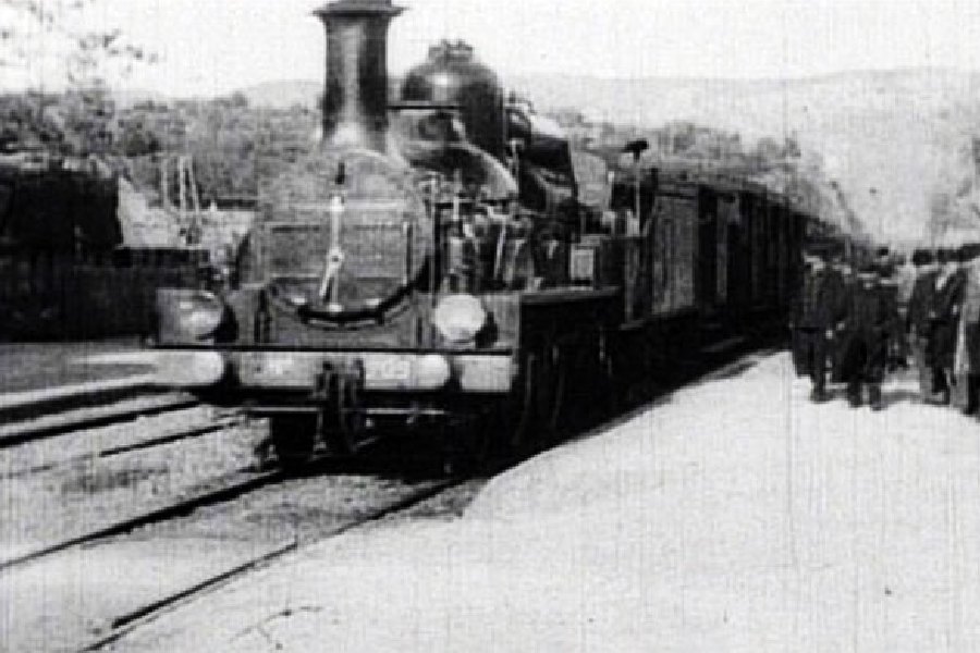 первый фильм в кинотеатре