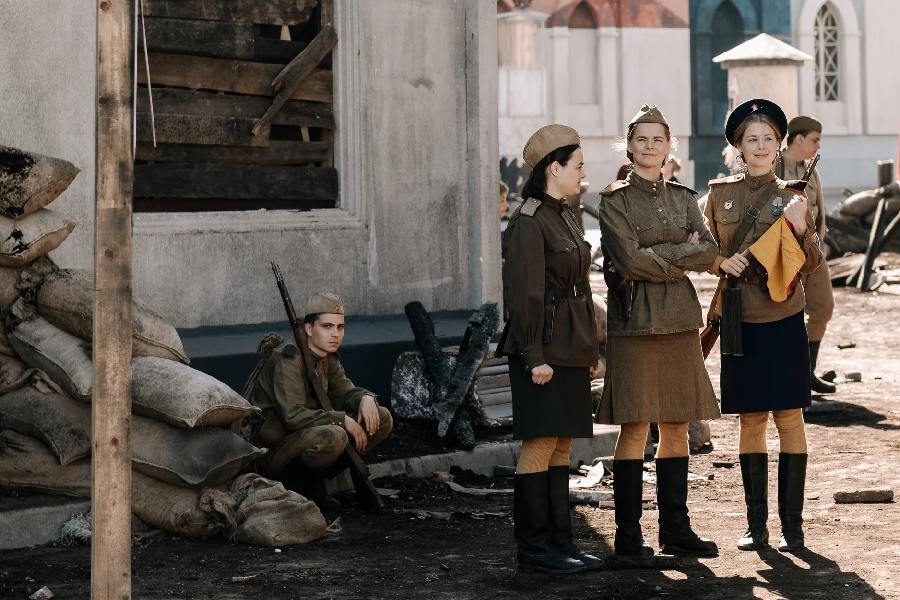 новые сериалы на россия 1 2025