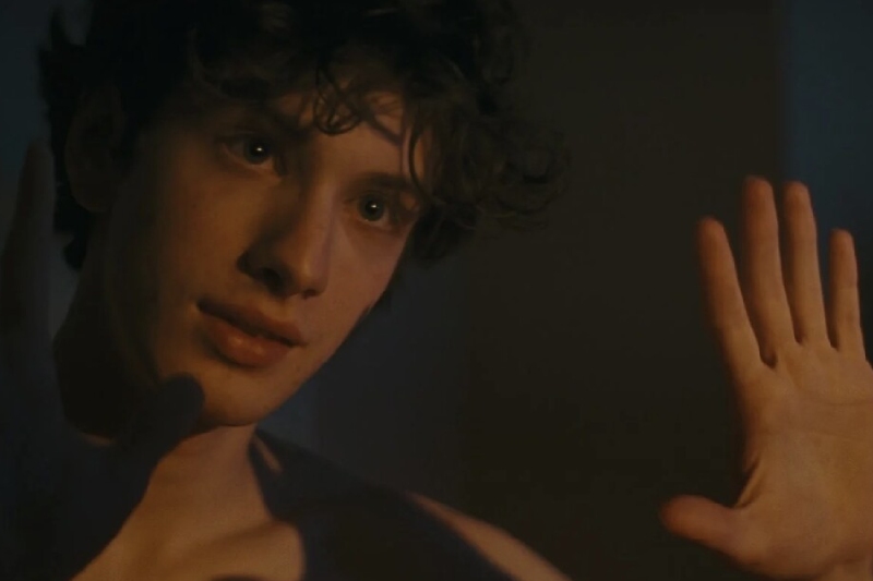 в чем суть концовки анора