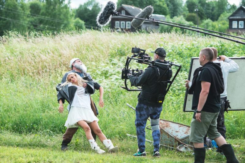 где снимался сериал блогеры взаперти