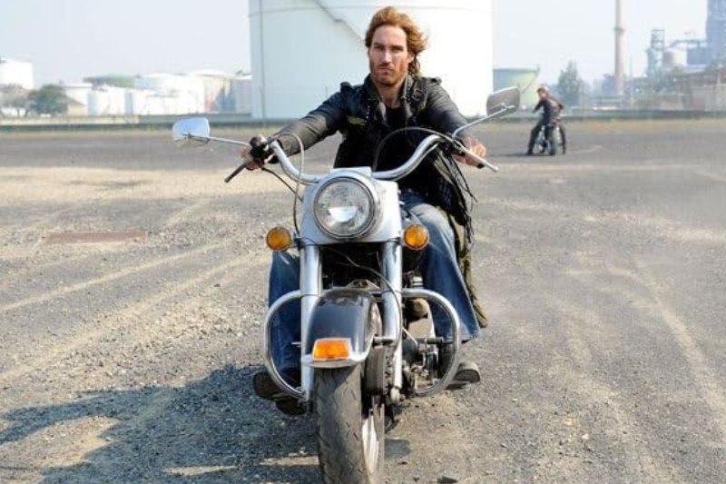 сериал про мотоциклистов