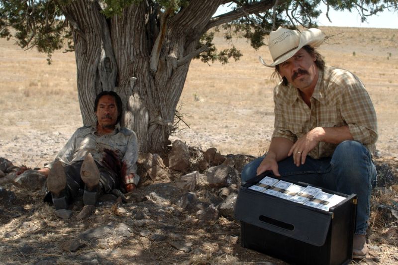 старикам тут не место смысл концовки объяснение