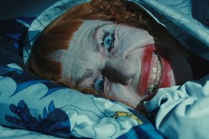 Смысл фильма «Орудия» (2025): притча о детстве и насилии